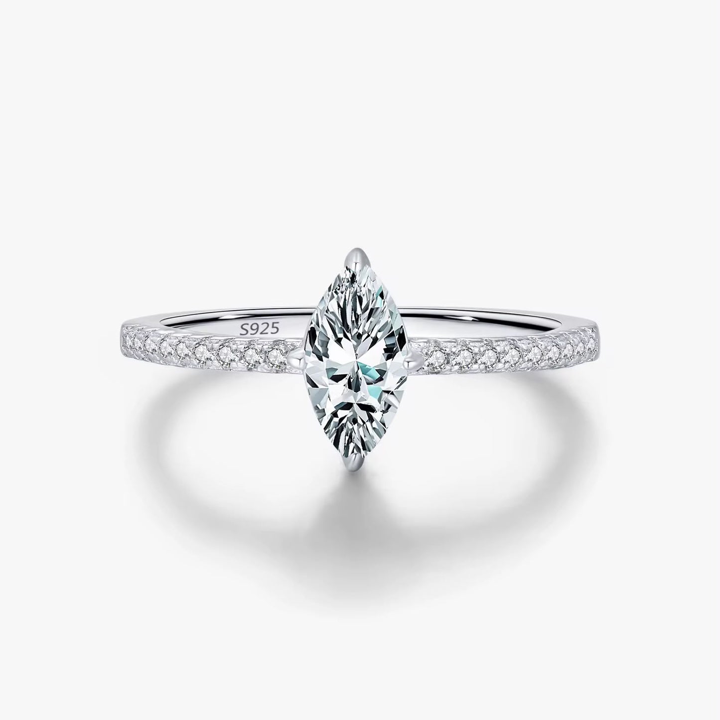 Anillo corte marquesa